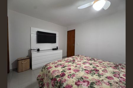 Casa à venda com 200m², 3 quartos e 1 vaga Casa à venda com 200m², 3 quartos e 1 vagaQuarto 1