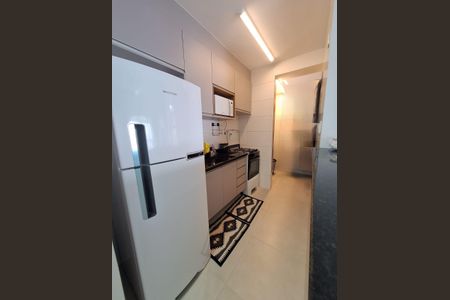Cozinha de apartamento para alugar com 1 quarto, 43m² em Jaguaribe, Salvador