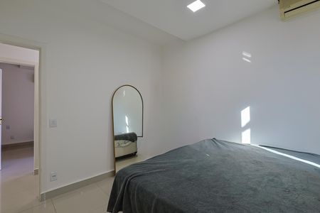 Casa à venda com 280m², 5 quartos e 10 vagas