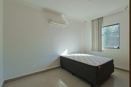 Casa à venda com 280m², 5 quartos e 10 vagas