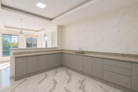 Casa à venda com 280m², 5 quartos e 10 vagas