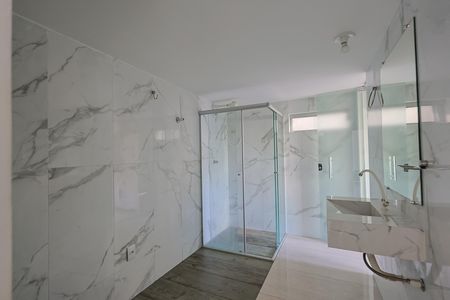 Casa à venda com 280m², 5 quartos e 10 vagas