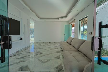 Casa à venda com 280m², 5 quartos e 10 vagas