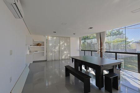 Casa à venda com 280m², 5 quartos e 10 vagas