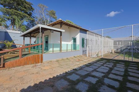 Casa à venda com 280m², 5 quartos e 10 vagas