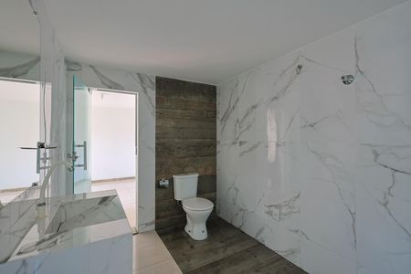Casa à venda com 280m², 5 quartos e 10 vagas