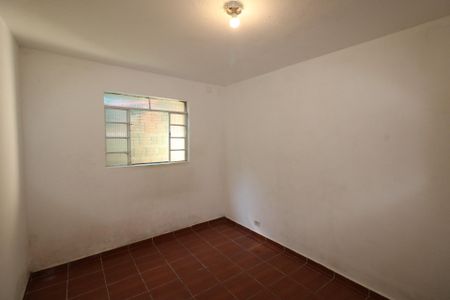 Quarto de casa para alugar com 1 quarto, 25m² em Piraporinha, Diadema