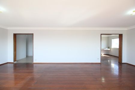 Apartamento para alugar com 234m², 3 quartos e 3 vagasSala
