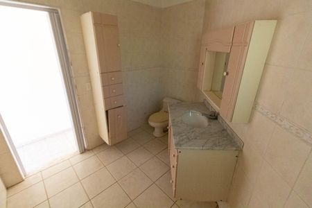 Casa à venda com 250m², 3 quartos e 2 vagas Casa à venda com 250m², 3 quartos e 2 vagasBANHEIRO DA SUITE 2