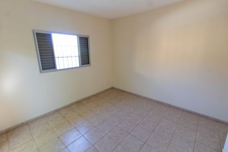 Casa à venda com 250m², 3 quartos e 2 vagas Casa à venda com 250m², 3 quartos e 2 vagasSUITE 2