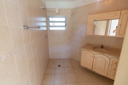 Casa à venda com 250m², 3 quartos e 2 vagas Casa à venda com 250m², 3 quartos e 2 vagasBANHEIRO DA SUITE 3