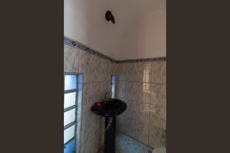 Casa à venda com 250m², 3 quartos e 2 vagas Casa à venda com 250m², 3 quartos e 2 vagasLAVABO