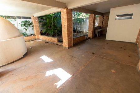 Casa à venda com 250m², 3 quartos e 2 vagas Casa à venda com 250m², 3 quartos e 2 vagasÁREA DE SERVIÇO
