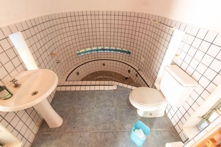 Casa à venda com 250m², 3 quartos e 2 vagas Casa à venda com 250m², 3 quartos e 2 vagasBANHEIRO DA SUITE MASTER