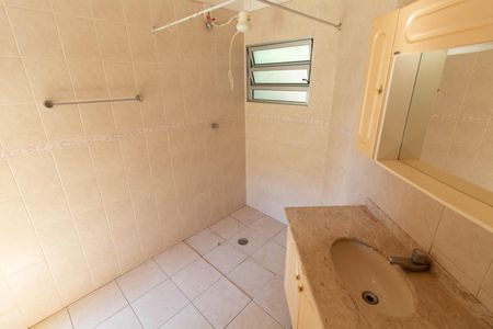 Casa à venda com 250m², 3 quartos e 2 vagas Casa à venda com 250m², 3 quartos e 2 vagasBANHEIRO DA SUITE 3