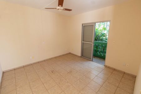 Casa à venda com 250m², 3 quartos e 2 vagas Casa à venda com 250m², 3 quartos e 2 vagasSUITE 3