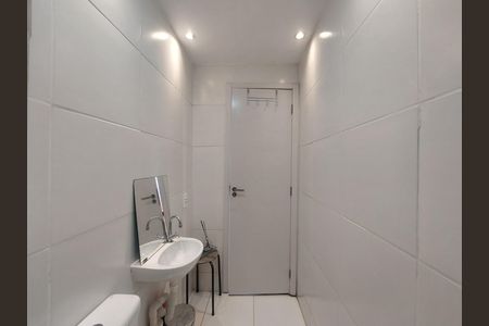 Apartamento para alugar com 38m², 2 quartos e sem vaga Apartamento para alugar com 38m², 2 quartos e sem vagaBanheiro