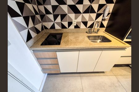Cozinha de kitnet/studio para alugar com 1 quarto, 30m² em Santa Ifigênia, São Paulo