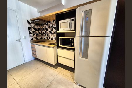 Cozinha de kitnet/studio para alugar com 1 quarto, 30m² em Santa Ifigênia, São Paulo