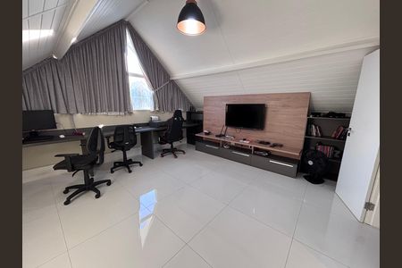 Casa de condomínio à venda com 360m², 4 quartos e 2 vagasSuíte 4