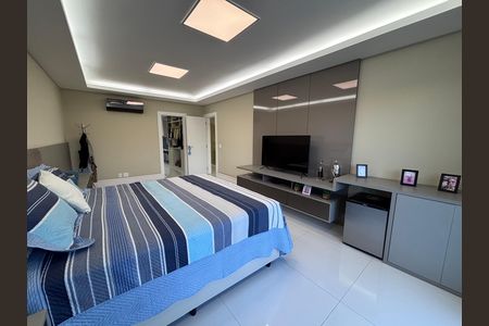Casa de condomínio à venda com 360m², 4 quartos e 2 vagasSuíte 1