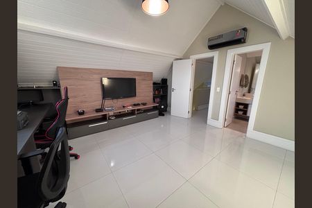 Casa de condomínio à venda com 360m², 4 quartos e 2 vagasSuíte 4