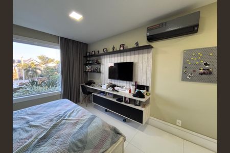 Casa de condomínio à venda com 360m², 4 quartos e 2 vagasSuíte 2