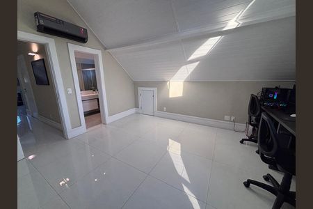 Casa de condomínio à venda com 360m², 4 quartos e 2 vagasSuíte 4