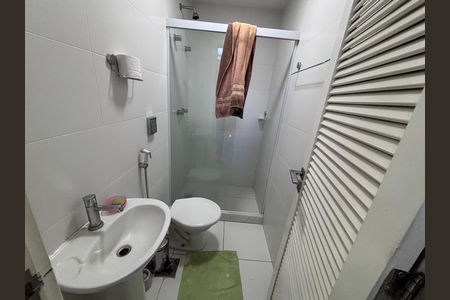 Casa de condomínio à venda com 360m², 4 quartos e 2 vagasBanheiro de serviço