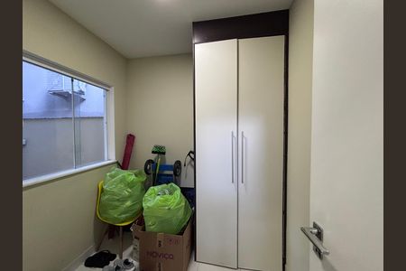 Casa de condomínio à venda com 360m², 4 quartos e 2 vagasQuarto de Serviço