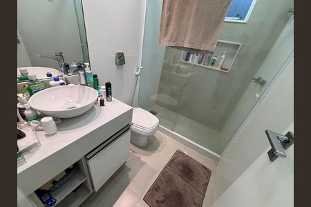 Casa de condomínio à venda com 360m², 4 quartos e 2 vagasBanheiro da Suíte 2
