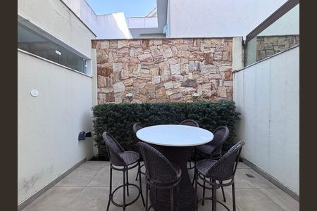 Casa de condomínio à venda com 360m², 4 quartos e 2 vagasÁrea externa