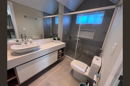 Casa de condomínio à venda com 360m², 4 quartos e 2 vagasBanheiro da Suíte 4