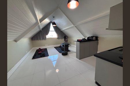 Casa de condomínio à venda com 360m², 4 quartos e 2 vagasSótão 