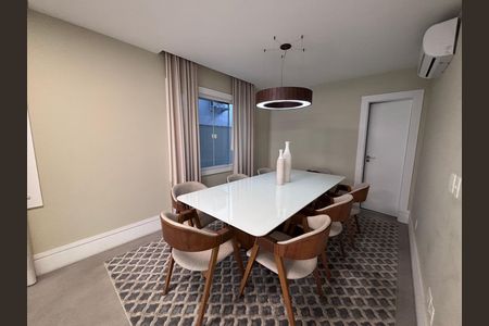 Sala de casa de condomínio à venda com 4 quartos, 360m² em Barra da Tijuca, Rio de Janeiro