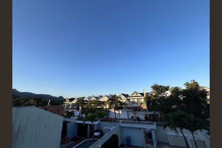Casa de condomínio à venda com 360m², 4 quartos e 2 vagasVaranda