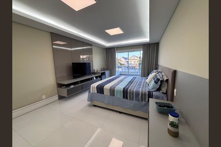 Casa de condomínio à venda com 360m², 4 quartos e 2 vagasSuíte 1