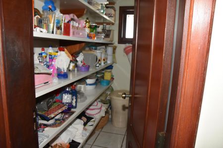 Casa à venda com 321m², 3 quartos e 4 vagas Casa à venda com 321m², 3 quartos e 4 vagasdispensa
