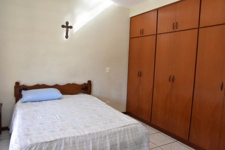 Casa à venda com 321m², 3 quartos e 4 vagas Casa à venda com 321m², 3 quartos e 4 vagasSuite