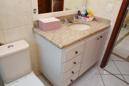 Casa à venda com 321m², 3 quartos e 4 vagas Casa à venda com 321m², 3 quartos e 4 vagasBanheiro Social