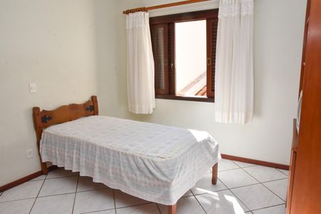 Casa à venda com 321m², 3 quartos e 4 vagas