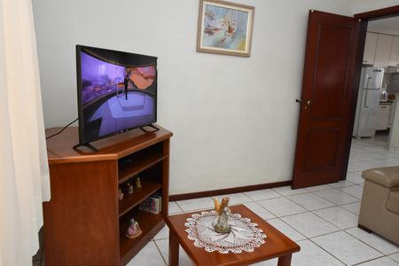 Sala de TV de casa à venda com 3 quartos, 321m² em Jardim Liberdade, Jundiaí