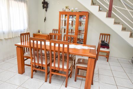 Casa à venda com 321m², 3 quartos e 4 vagas Casa à venda com 321m², 3 quartos e 4 vagasSala de Jantar
