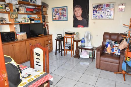Casa à venda com 321m², 3 quartos e 4 vagas Casa à venda com 321m², 3 quartos e 4 vagas quarto de despejo