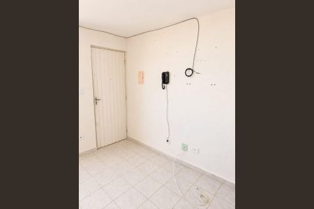 Sala de apartamento para alugar com 2 quartos, 55m² em Conjunto Habitacional Barro Branco II, São Paulo