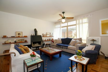 Sala de Estar de casa para alugar com 4 quartos, 304m² em Vila Madalena, São Paulo