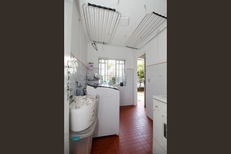 Área de Serviço de casa para alugar com 4 quartos, 304m² em Vila Madalena, São Paulo