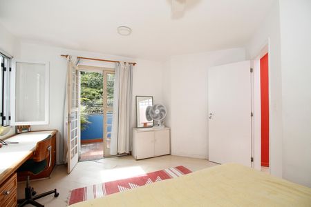 Quarto 4 de casa para alugar com 4 quartos, 304m² em Vila Madalena, São Paulo