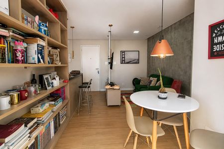 Apartamento para alugar com 51m², 2 quartos e 1 vaga Apartamento para alugar com 51m², 2 quartos e 1 vagaSala