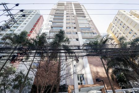 Apartamento para alugar com 62m², 2 quartos e 1 vaga Apartamento para alugar com 62m², 2 quartos e 1 vagaFachada